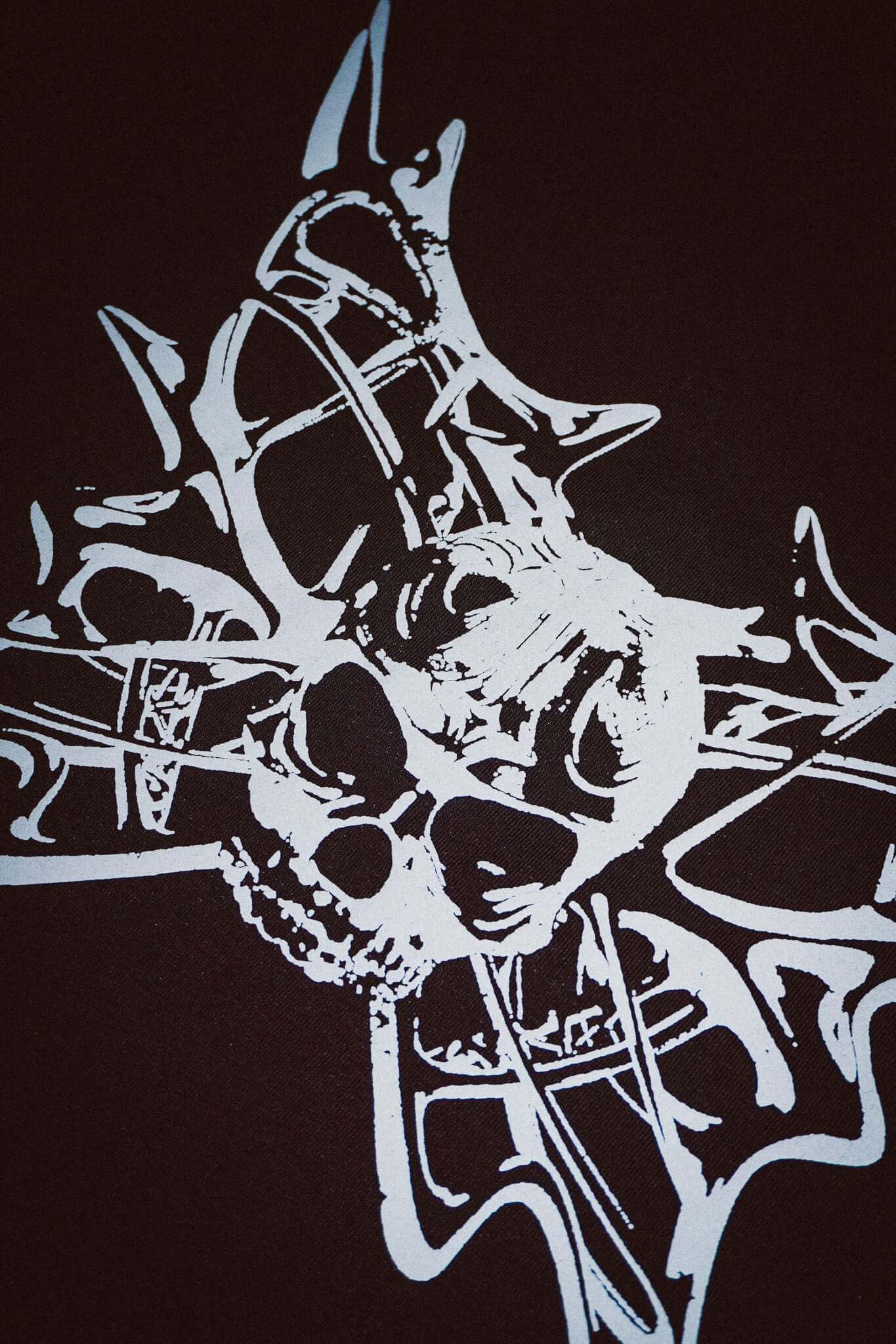 SKELETON TEE CON STAMPA SERIGRAFICA RIGONFIATA
